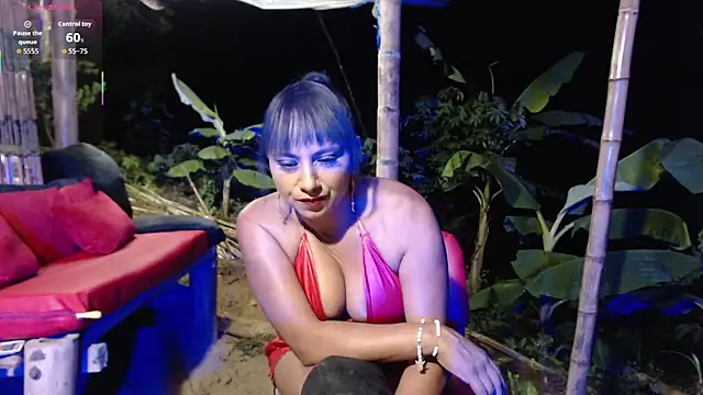 Snapshot of andreu_mature chatting on 11.25.25 andreu mature online show from 11.25.25