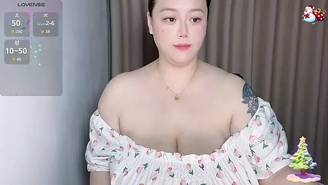 Snapshot of 520-vivo chatting on 06.20.26 520-vivo online show from 06.20.26