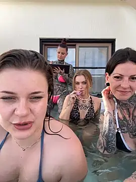 Snapshot of Inked_lorena chatting on 11.02.25 Inked lorena online show from 11.02.25