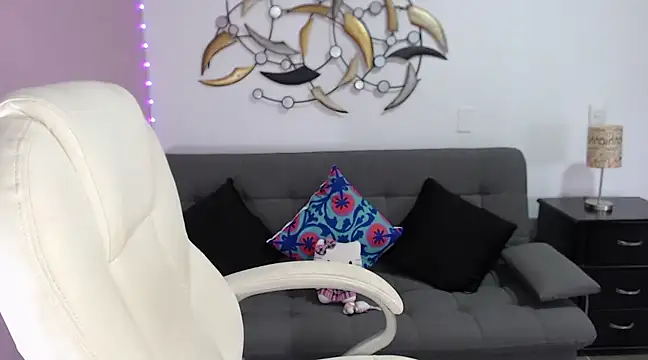 Snapshot of NicoleKitty_ chatting on 12.12.24 NicoleKitty  online show from 12.12.24