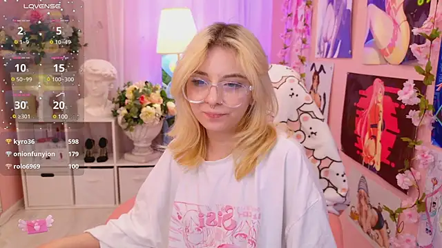 Coconut Mia online show from 01.19.25