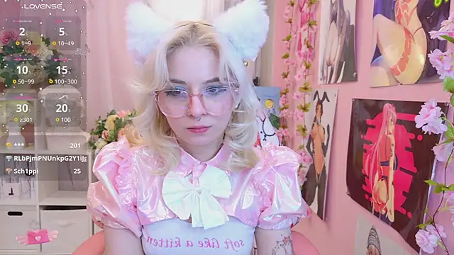 Coconut Mia online show from 02.04.25