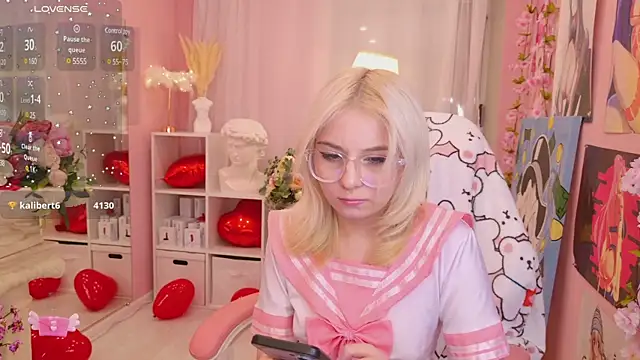 Coconut Mia online show from 02.09.25