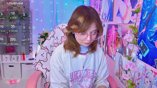 Coconut Mia online show from 04.22.26