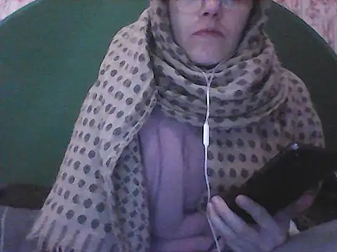 Snapshot of Musical__fantasy chatting on 10.22.25 Musical fantasy online show from 10.22.25