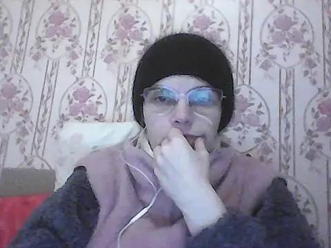 Snapshot of Musical__fantasy chatting on 11.19.25 Musical fantasy online show from 11.19.25