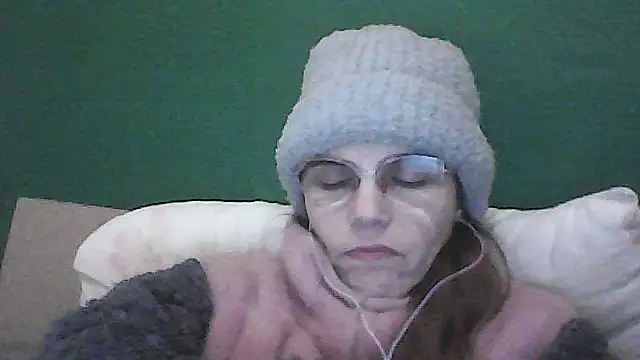 Snapshot of Musical__fantasy chatting on 12.17.25 Musical fantasy online show from 12.17.25