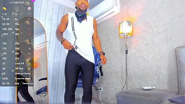 RicoBrown777  online show from 08.03.26