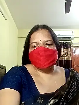 Snapshot of IndianAngle chatting on 12.08.24 IndianAngle online show from 12.08.24