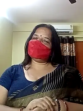 Snapshot of IndianAngle chatting on 12.12.24 IndianAngle online show from 12.12.24
