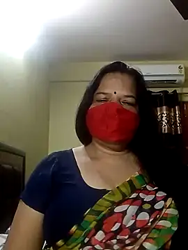 Snapshot of IndianAngle chatting on 12.17.24 IndianAngle online show from 12.17.24