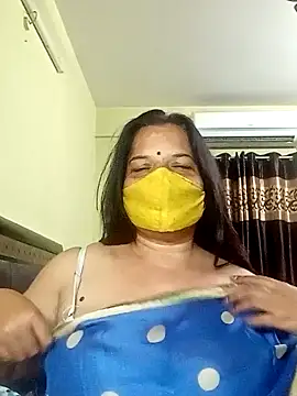 Snapshot of IndianAngle chatting on 12.24.24 IndianAngle online show from 12.24.24