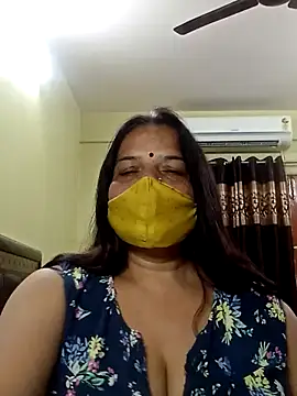 Snapshot of IndianAngle chatting on 01.02.25 IndianAngle online show from 01.02.25