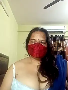Snapshot of IndianAngle chatting on 02.01.25 IndianAngle online show from 02.01.25
