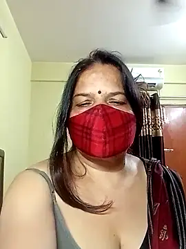 Snapshot of IndianAngle chatting on 02.02.25 IndianAngle online show from 02.02.25