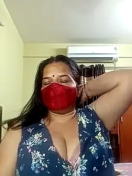 Snapshot of IndianAngle chatting on 03.01.25 IndianAngle online show from 03.01.25