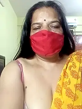 Snapshot of IndianAngle chatting on 03.11.25 IndianAngle online show from 03.11.25