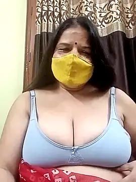 Snapshot of IndianAngle chatting on 09.22.25 IndianAngle online show from 09.22.25