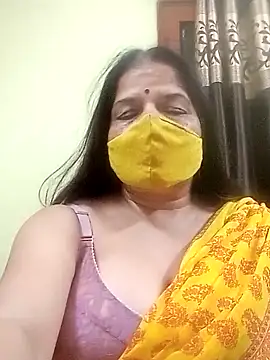 Snapshot of IndianAngle chatting on 10.07.25 IndianAngle online show from 10.07.25