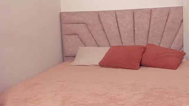 SavannahWildee online show from 02.20.26