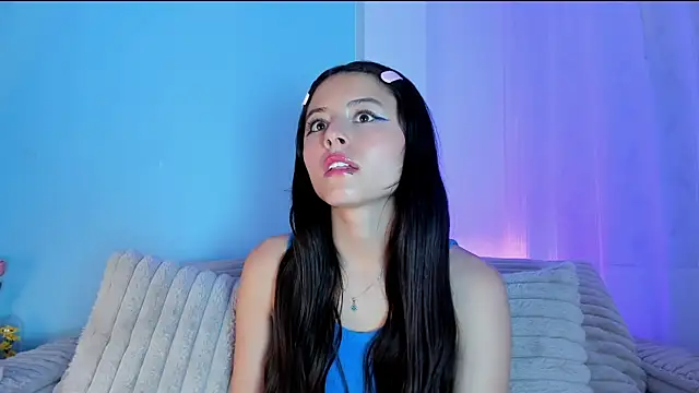 Snapshot of EmilyWithe chatting on 12.02.25 EmilyWithe online show from 12.02.25