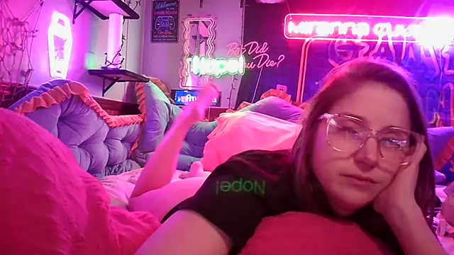 mirannacult online show from 02.05.25