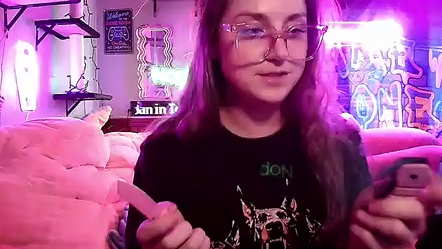 mirannacult online show from 03.04.25