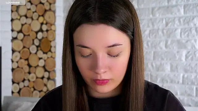 LowOncoming online show from 11.04.25