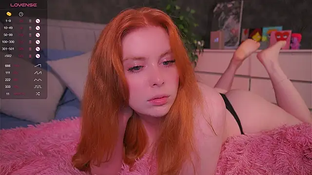 RedHotVixen0 online show from 09.09.25