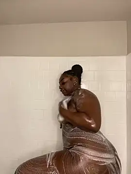 LillShayy online show from 12.07.24