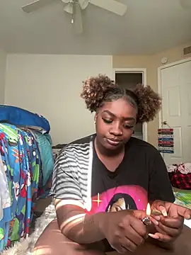 LillShayy online show from 04.25.26