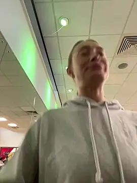 Pollypearson online show from 01.21.25