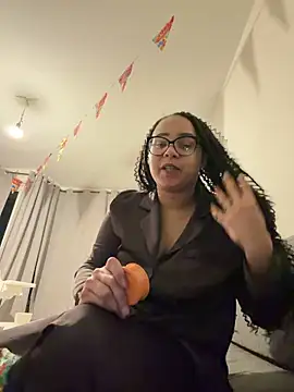 Snapshot of BaddieMelanie chatting on 02.03.26 BaddieMelanie online show from 02.03.26