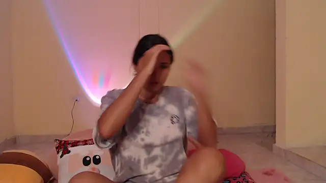  maiahairy  online show from 12.10.24