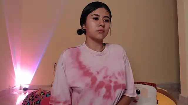  maiahairy  online show from 12.26.24