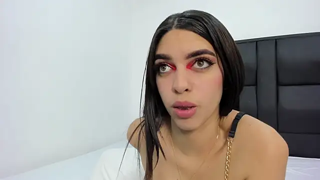 Snapshot of IsabellaTayllor chatting on 01.09.25 IsabellaTayllor online show from 01.09.25