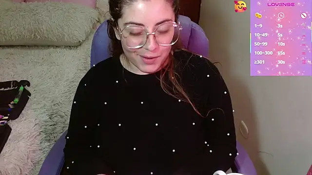 Snapshot of Azamy-12 chatting on 01.20.25 Azamy-12 online show from 01.20.25