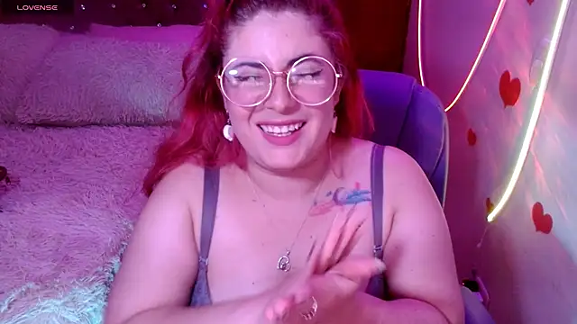Snapshot of Azamy-12 chatting on 02.12.25 Azamy-12 online show from 02.12.25