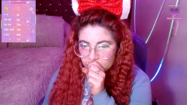 Snapshot of Azamy-12 chatting on 03.15.25 Azamy-12 online show from 03.15.25