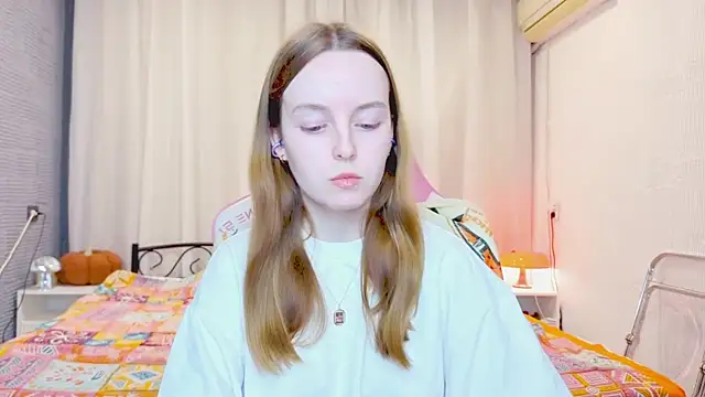 Snapshot of Wild__flowers chatting on 11.13.25 Wild flowers online show from 11.13.25