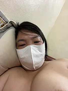 Snapshot of Hachi_Sweetbabie_ chatting on 06.25.26 Hachi Sweetbabie online show from 06.25.26