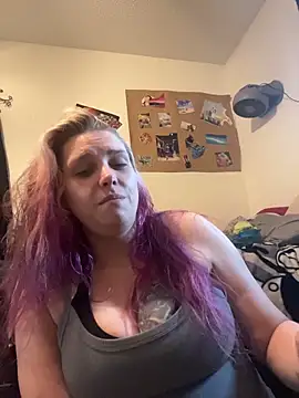 Snapshot of Lalalynn chatting on 02.10.26 Lalalynn online show from 02.10.26