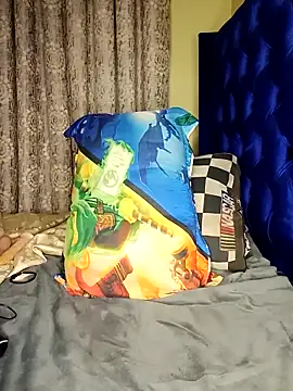 Queenshaz01 online show from 02.15.25