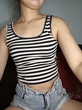Snapshot of Girl20sexy chatting on 05.25.26 Girl20sexy online show from 05.25.26