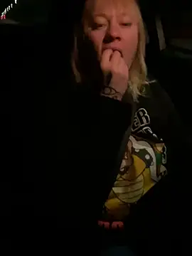 poussichienne online show from 04.29.26