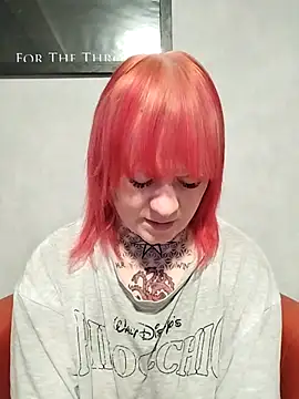 poussichienne online show from 05.06.26