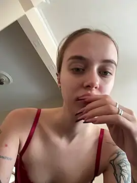 Snapshot of enjoy_my_beauty chatting on 05.29.26 enjoy my beauty online show from 05.29.26