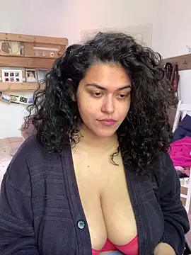 Curvydesifromgermany online show from 04.27.26