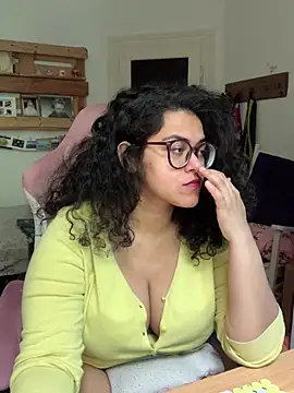 Curvydesifromgermany online show from 05.07.26