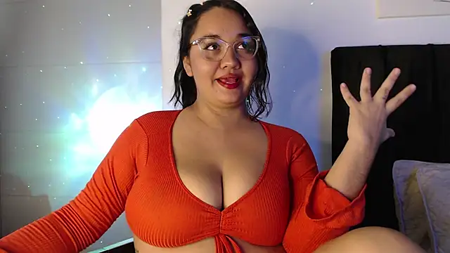 Snapshot of Alezapark chatting on 03.18.25 Alezapark online show from 03.18.25
